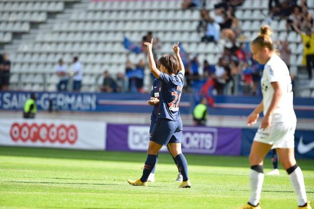 ng体育- 巴黎圣日耳曼女足三连冠，男足发来贺电  